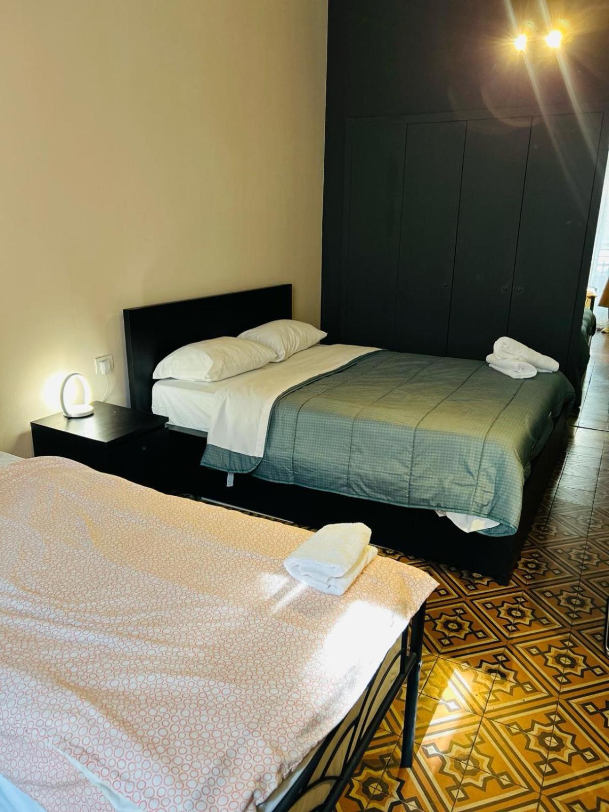 Hostel Boutique Милан Экстерьер фото