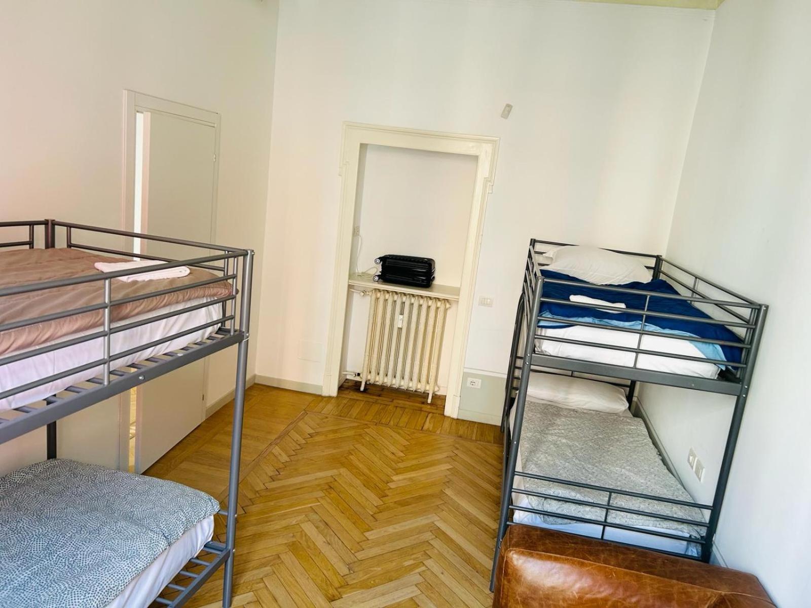 Hostel Boutique Милан Экстерьер фото