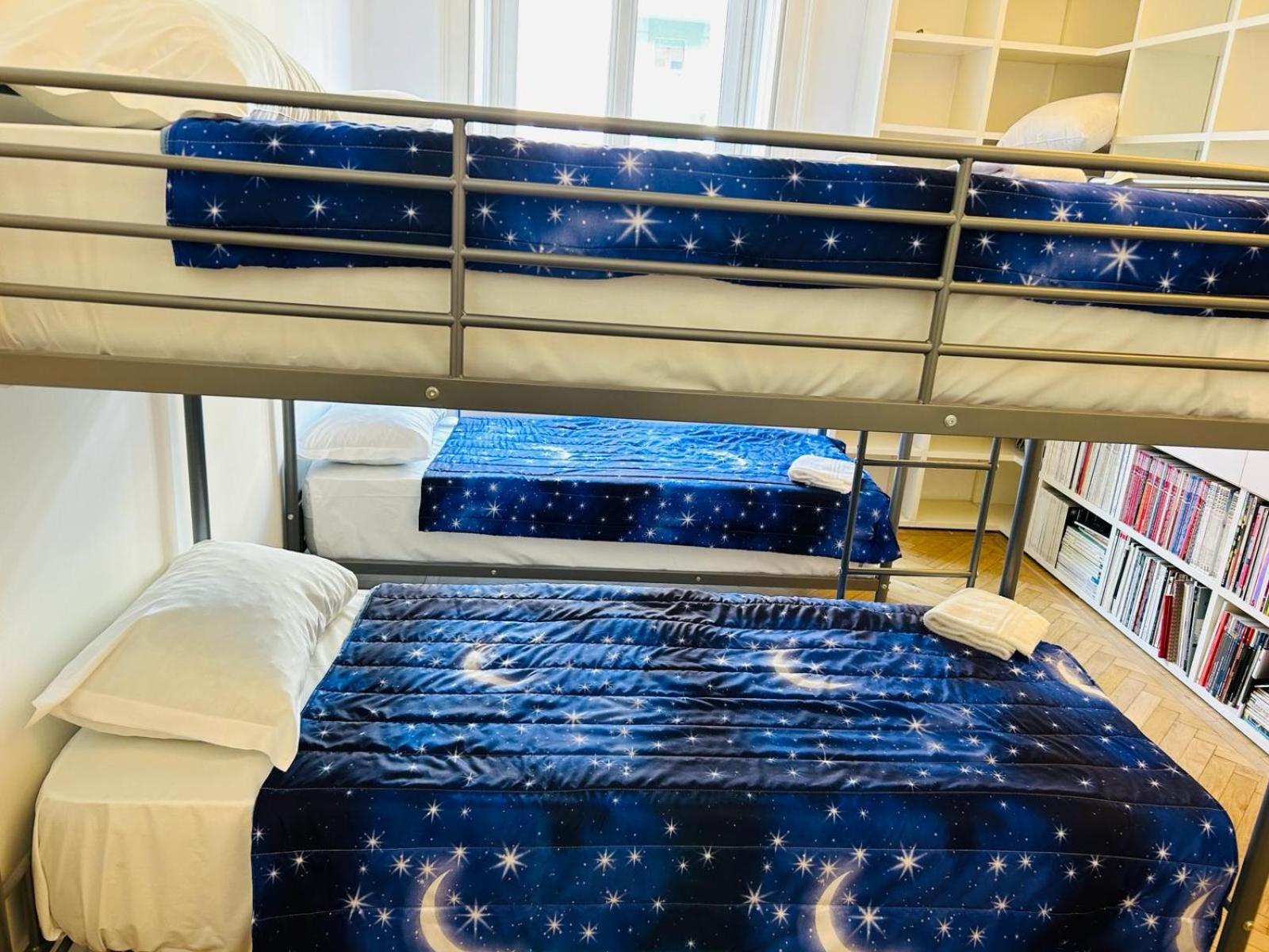 Hostel Boutique Милан Экстерьер фото
