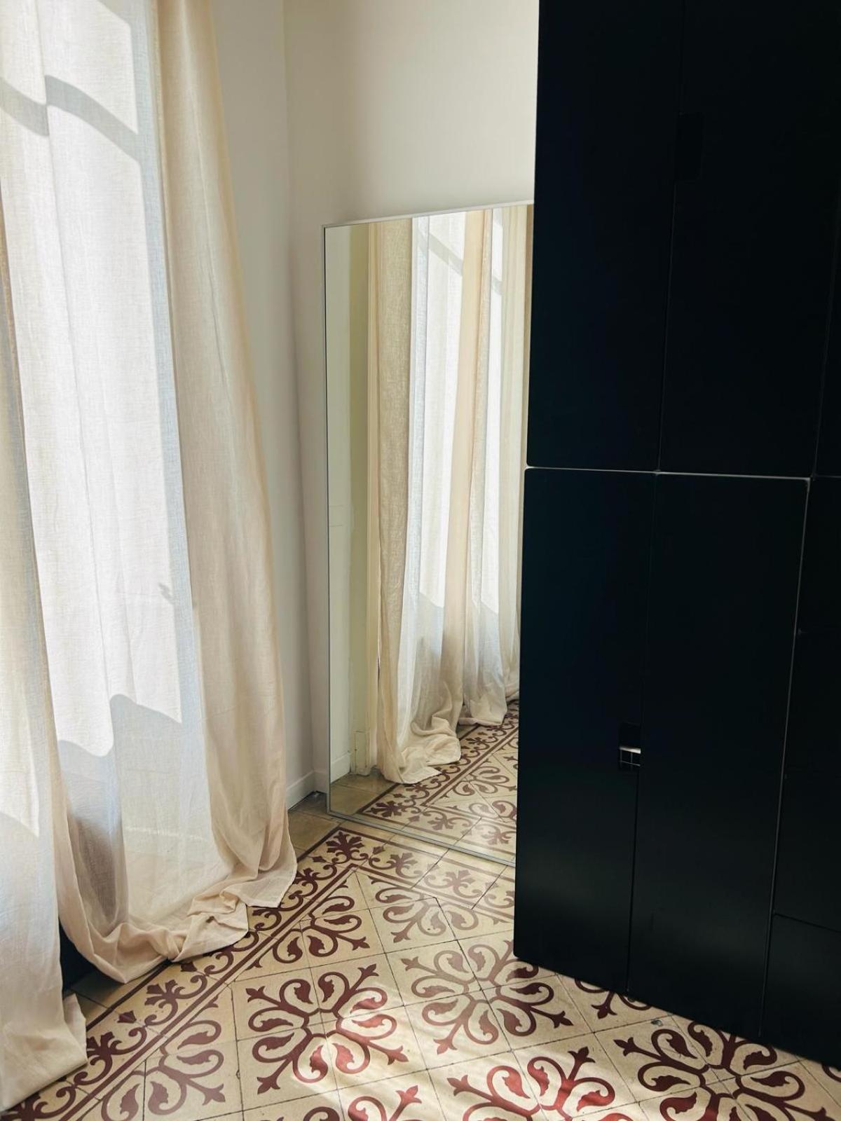 Hostel Boutique Милан Экстерьер фото