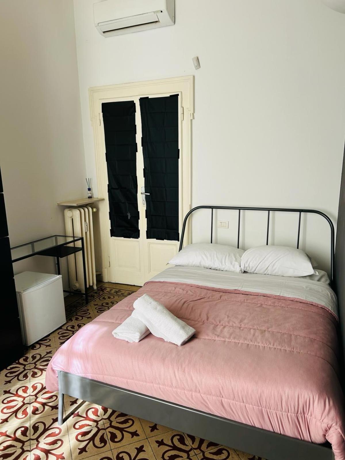 Hostel Boutique Милан Экстерьер фото