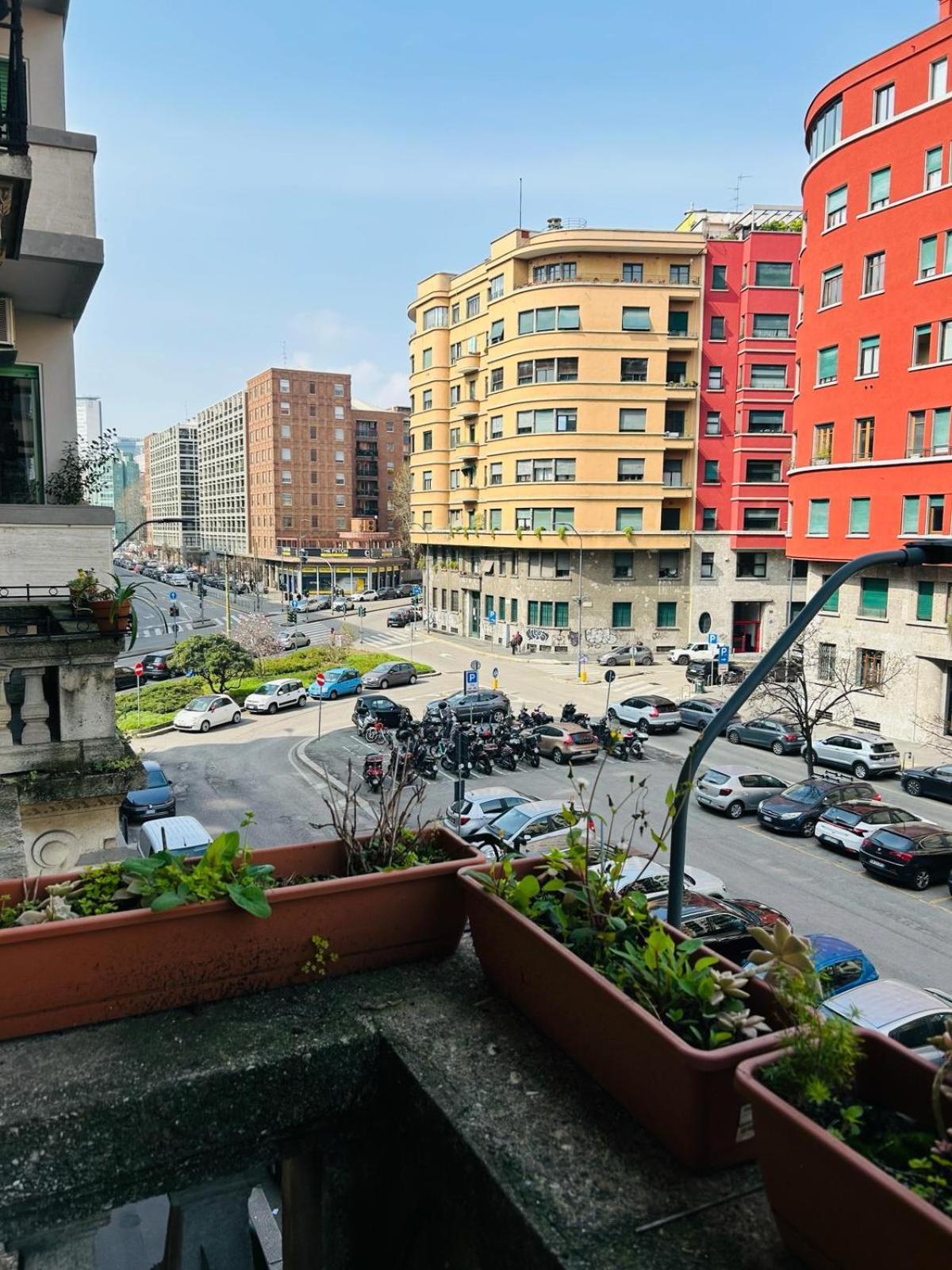 Hostel Boutique Милан Экстерьер фото