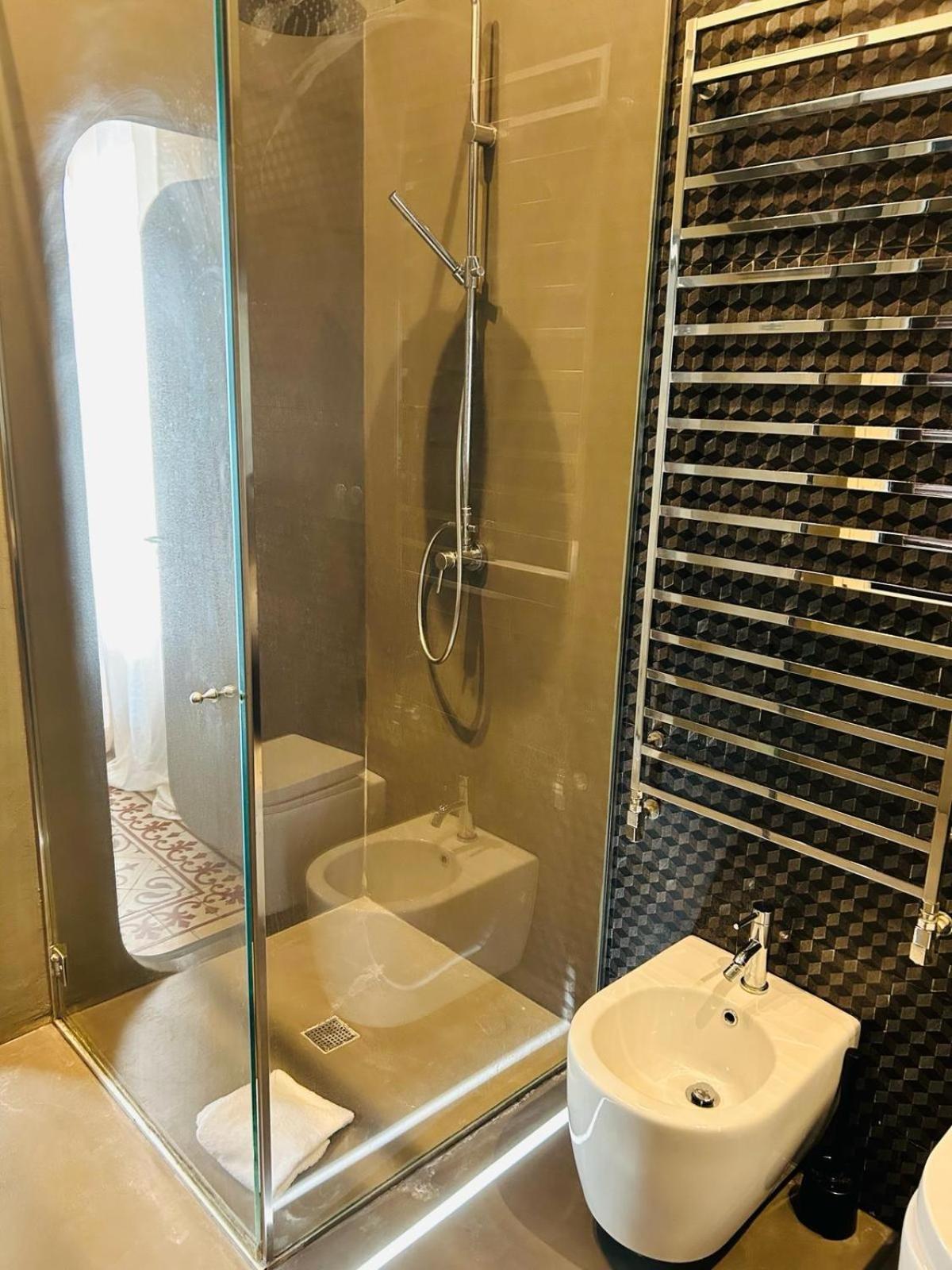 Hostel Boutique Милан Экстерьер фото